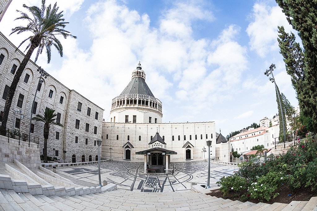 4 - SANTUARIO ANNUNCIAZIONE NAZARETH VISTA LATO DX.jpg